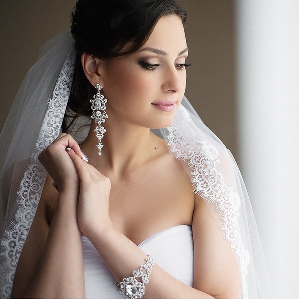 Свадебные украшения для невесты: правила выбора